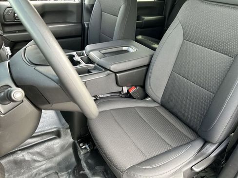 New 2025 GMC Sierra 2500 Pro w/ Convenience Package image 19