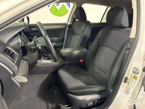 Used 2017 Subaru Outback 2.5i Premium image 26