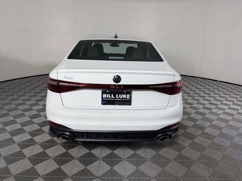 Used 2026 Volkswagen Jetta GLI Autobahn FWD image 8