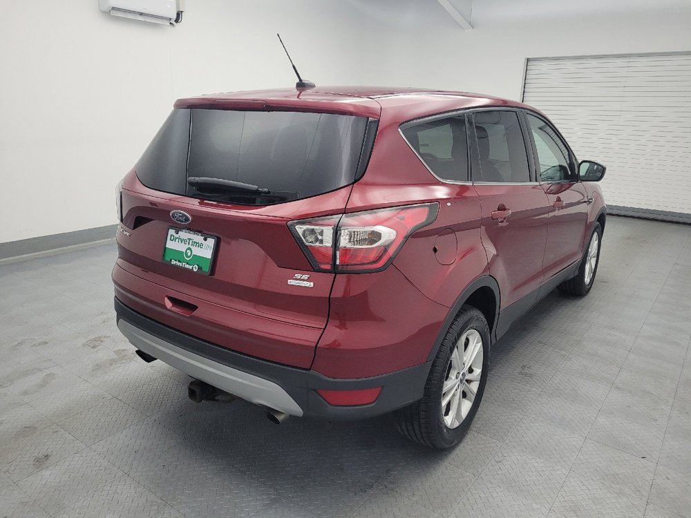 Used 2017 Ford Escape SE w/ SE Cold Weather Package FWD image 9