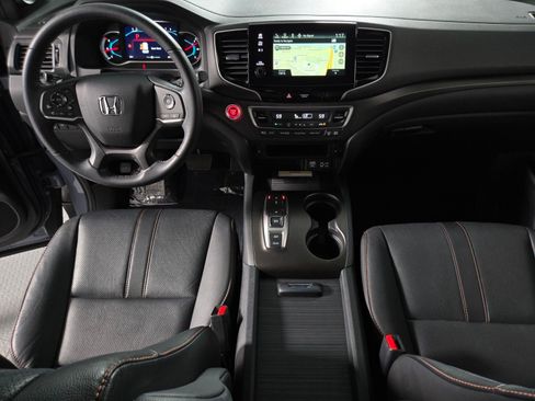 Used 2022 Honda Pilot TrailSport image 14