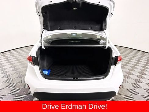 Certified 2025 Toyota Corolla LE FWD image 34