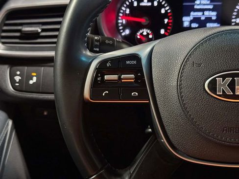 Used 2020 Kia Sorento LX w/ LX I4 Convenience Package image 17