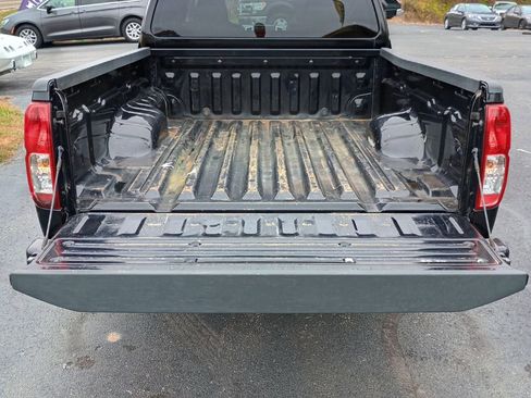 Used 2017 Nissan Frontier S image 16