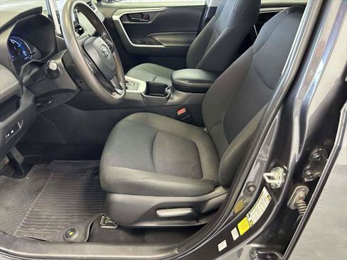 Certified 2024 Toyota RAV4 LE AWD/4WD image 15