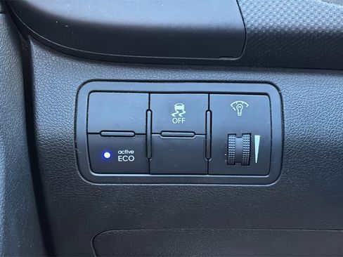 Used 2014 Hyundai Accent GS image 23