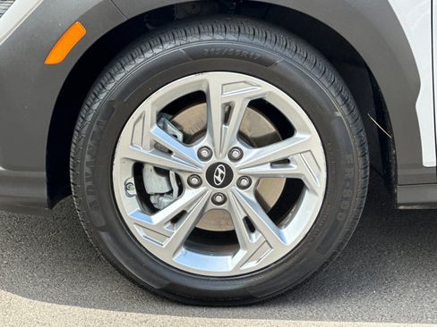 Used 2023 Hyundai Kona SEL AWD/4WD image 34