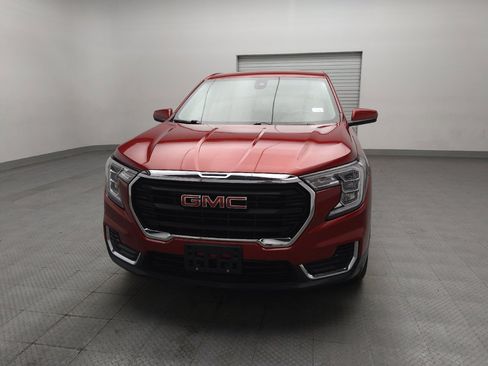 Used 2024 GMC Terrain SLE w/ LPO, Floor Liner Package FWD image 15