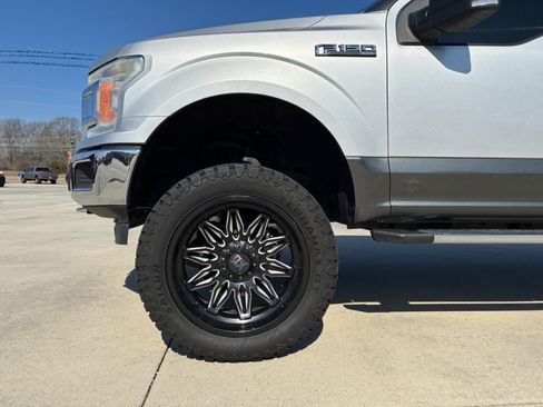 Used 2018 Ford F150 XLT w/ Equipment Group 302A Luxury image 7