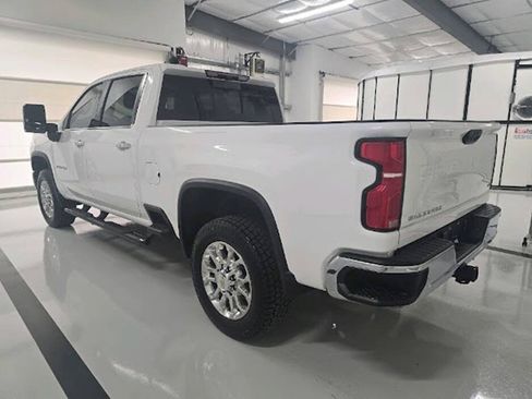 Used 2024 Chevrolet Silverado 2500 LTZ w/ LTZ Plus Package AWD/4WD image 5