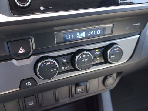 Used 2022 Toyota Tacoma SR w/ SX Package RWD image 23