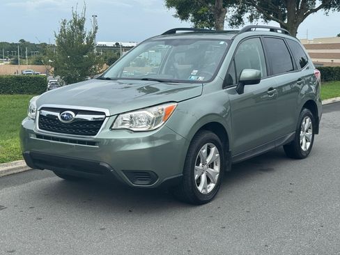 Used 2014 Subaru Forester 2.5i Premium w/ Protection Package #1 AWD/4WD image 2