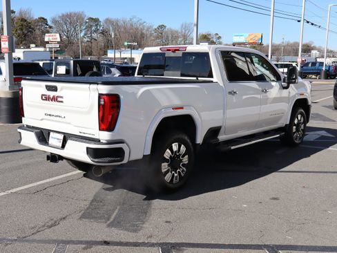 Used 2025 GMC Sierra 2500 Denali w/ Technology Package image 10