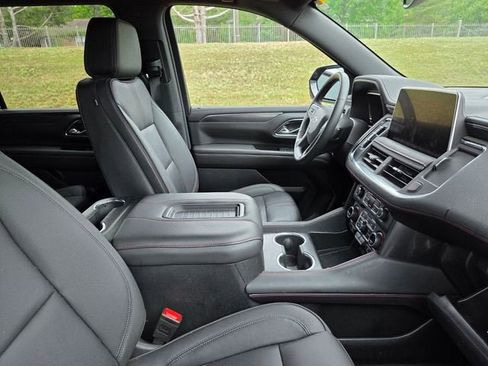 Used 2024 Chevrolet Suburban RST w/ Luxury Package AWD/4WD image 12