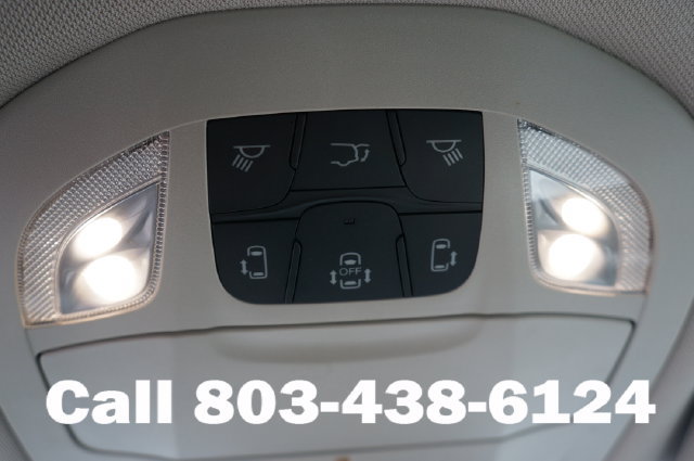 Used 2023 Chrysler Pacifica Touring-L FWD image 11