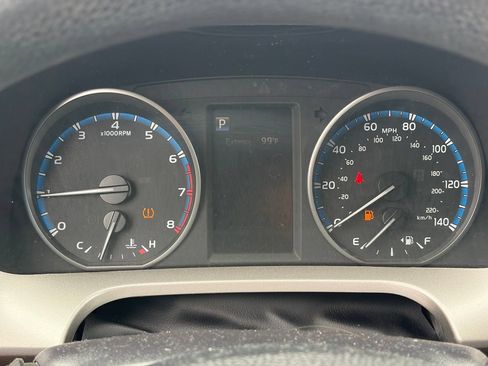 Used 2018 Toyota RAV4 LE w/ All Weather Liner Package FWD image 11