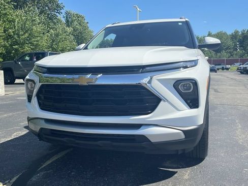 Certified 2025 Chevrolet TrailBlazer LT w/ Convenience Package AWD/4WD image 30