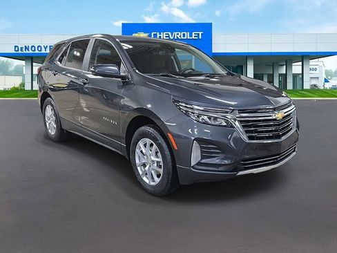 Used 2023 Chevrolet Equinox LT image 5