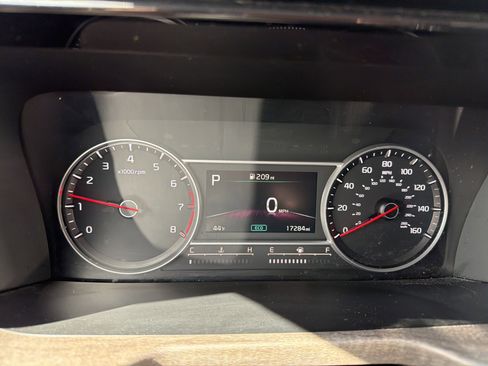 Used 2023 Kia Sorento S AWD/4WD image 17