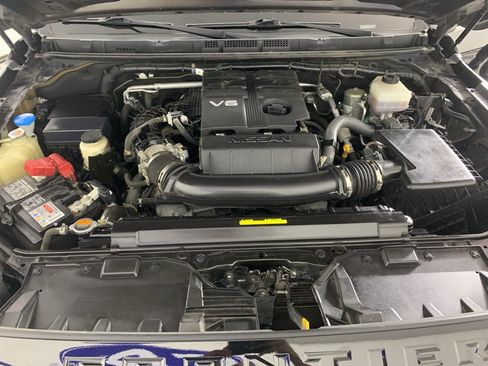 Used 2022 Nissan Frontier SV w/ Technology Package image 11
