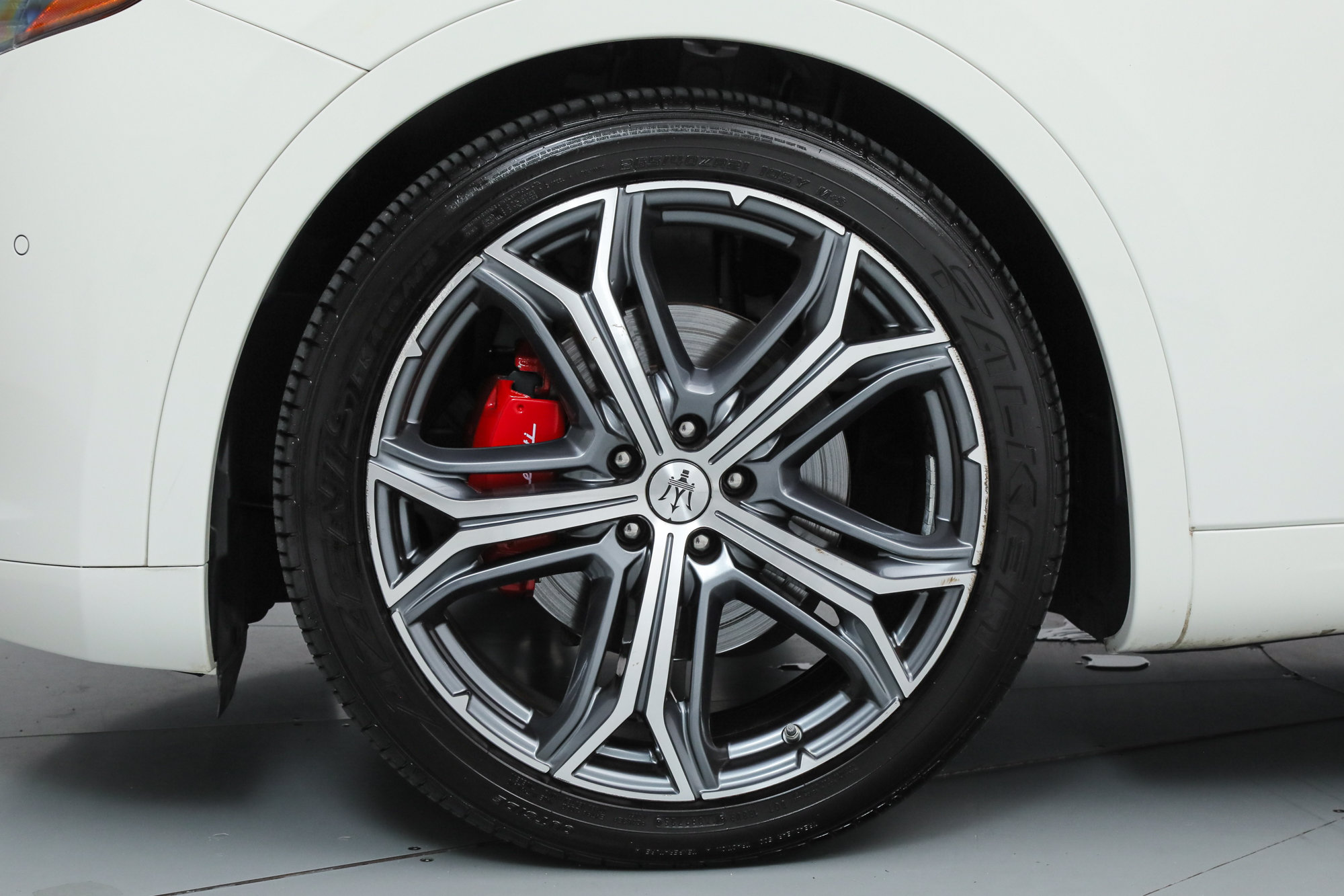 Used 2023 Maserati Levante GT AWD/4WD image 20