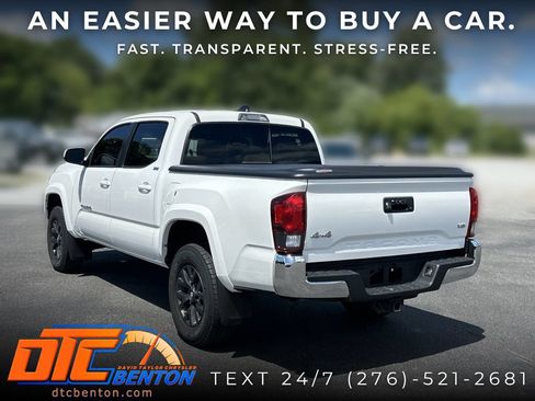 Used 2020 Toyota Tacoma SR5 AWD/4WD image 5