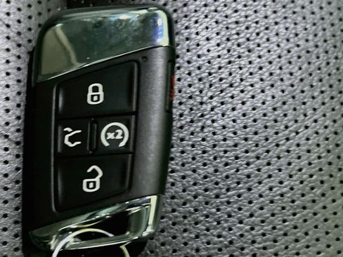 Used 2021 Volkswagen Atlas SEL Premium AWD/4WD image 35