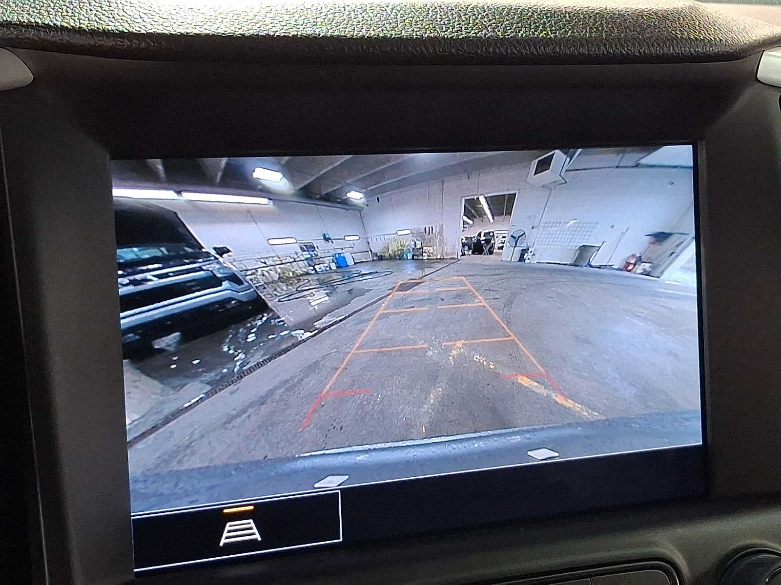 Used 2023 GMC Terrain SLT AWD/4WD image 18