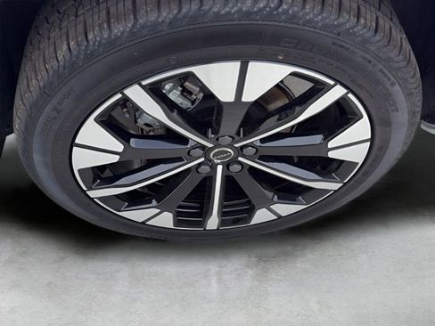 New 2026 Volvo XC60 B5 Plus w/ Protection Package Premier image 19