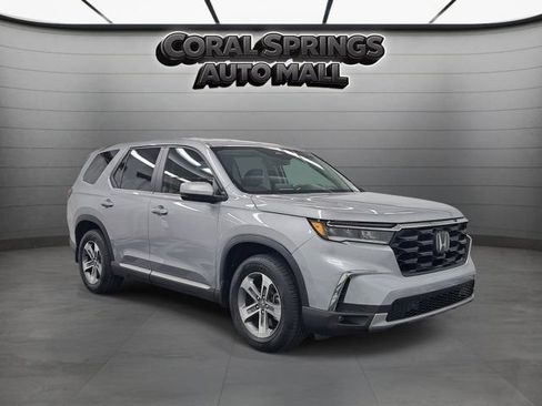 Certified 2024 Honda Pilot EX-L image 1