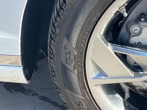 Used 2024 Genesis Electrified GV70 Advanced image 10