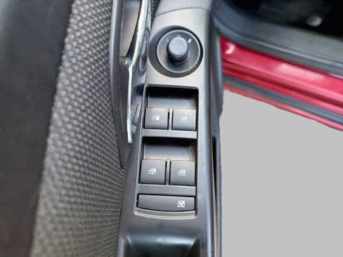 Used 2014 Chevrolet Cruze LT image 16