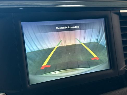Used 2023 Chrysler Voyager LX FWD image 20