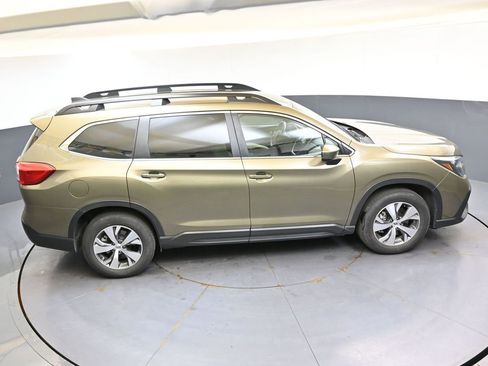 Used 2025 Subaru Ascent Premium AWD/4WD image 41