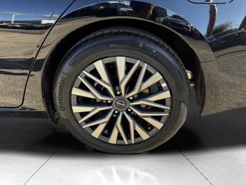 Used 2025 Nissan Altima 2.5 SV image 60