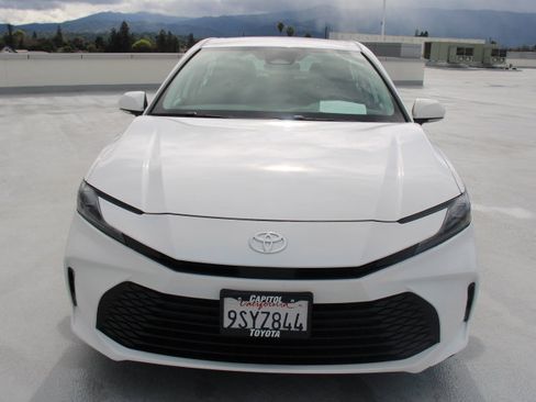 Certified 2025 Toyota Camry LE image 7