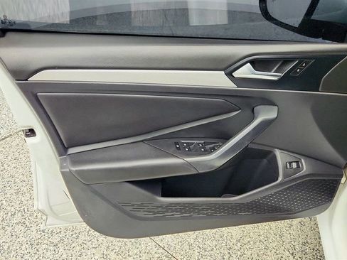 Used 2019 Volkswagen Jetta SE image 10