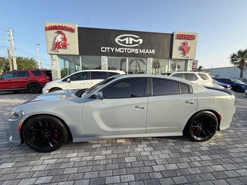 Used 2022 Dodge Charger Scat Pack w/ Dynamics Package RWD image 4