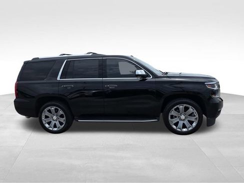 Used 2017 Chevrolet Tahoe Premier RWD image 2