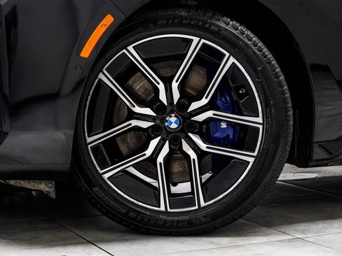 Used 2023 BMW 760i xDrive w/ Executive Package AWD/4WD image 6