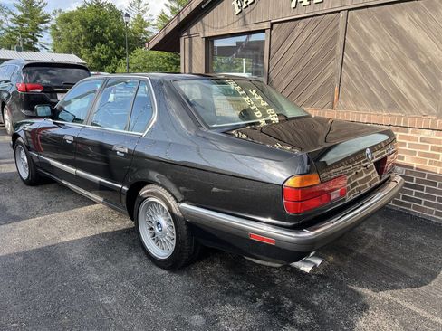 Used 1989 BMW 735i image 2