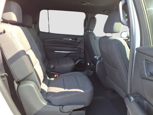 Used 2024 Chevrolet Traverse Z71 w/ Enhanced Driving Package AWD/4WD image 11