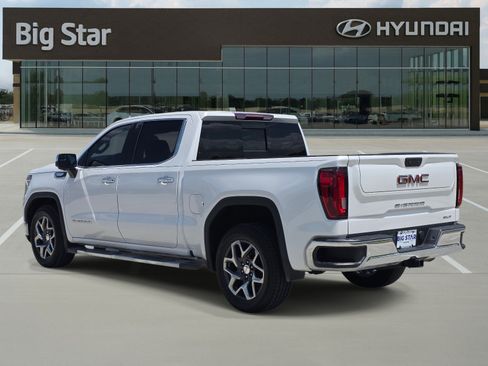 Used 2023 GMC Sierra 1500 SLT RWD image 3