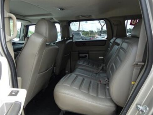 Used 2003 HUMMER H2 w/ Preferred Equipment Group image 43