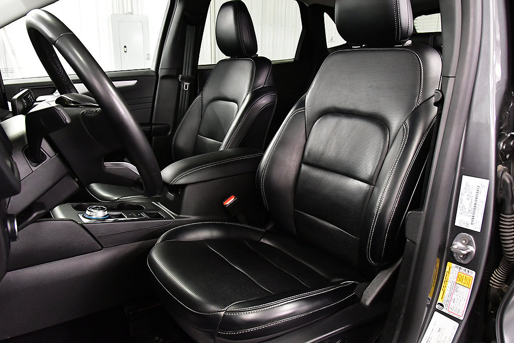 Used 2024 Ford Escape Platinum AWD/4WD image 29