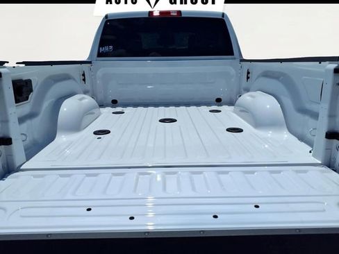 New 2026 RAM 2500 Big Horn AWD/4WD image 4