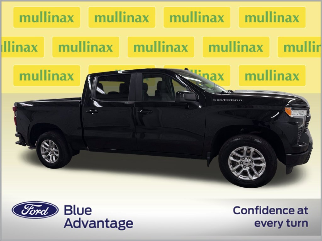 Used 2026 Chevrolet Silverado 1500 RST AWD/4WD image 2