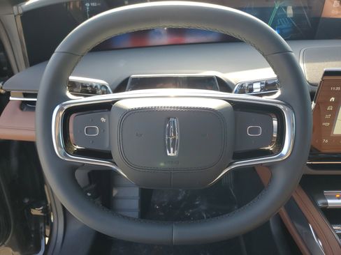 New 2026 Lincoln Nautilus Reserve image 16