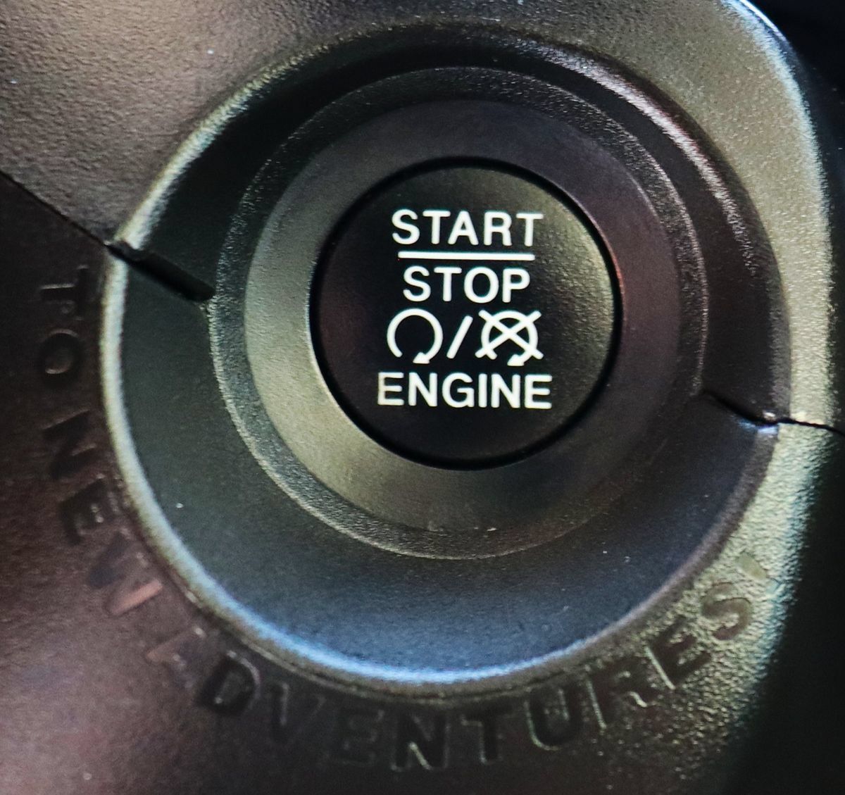 Used 2019 Jeep Renegade Latitude FWD image 53