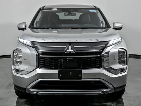 New 2026 Mitsubishi Outlander SE image 4